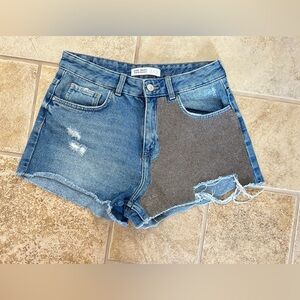 Zara Blue Denim Distressed Shorts with Sparkly Champagne Accent, Sz 6, EUC, Boho